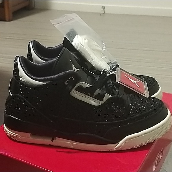 Jordans shoes for women size 8 - Picture 3 of 8